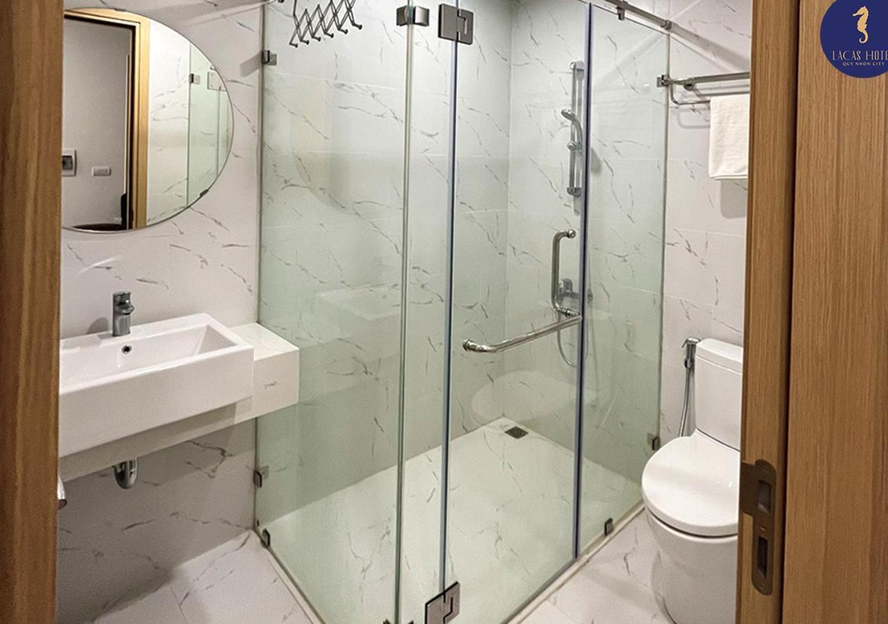 Lacas Hotel Куи Нхон Екстериор снимка