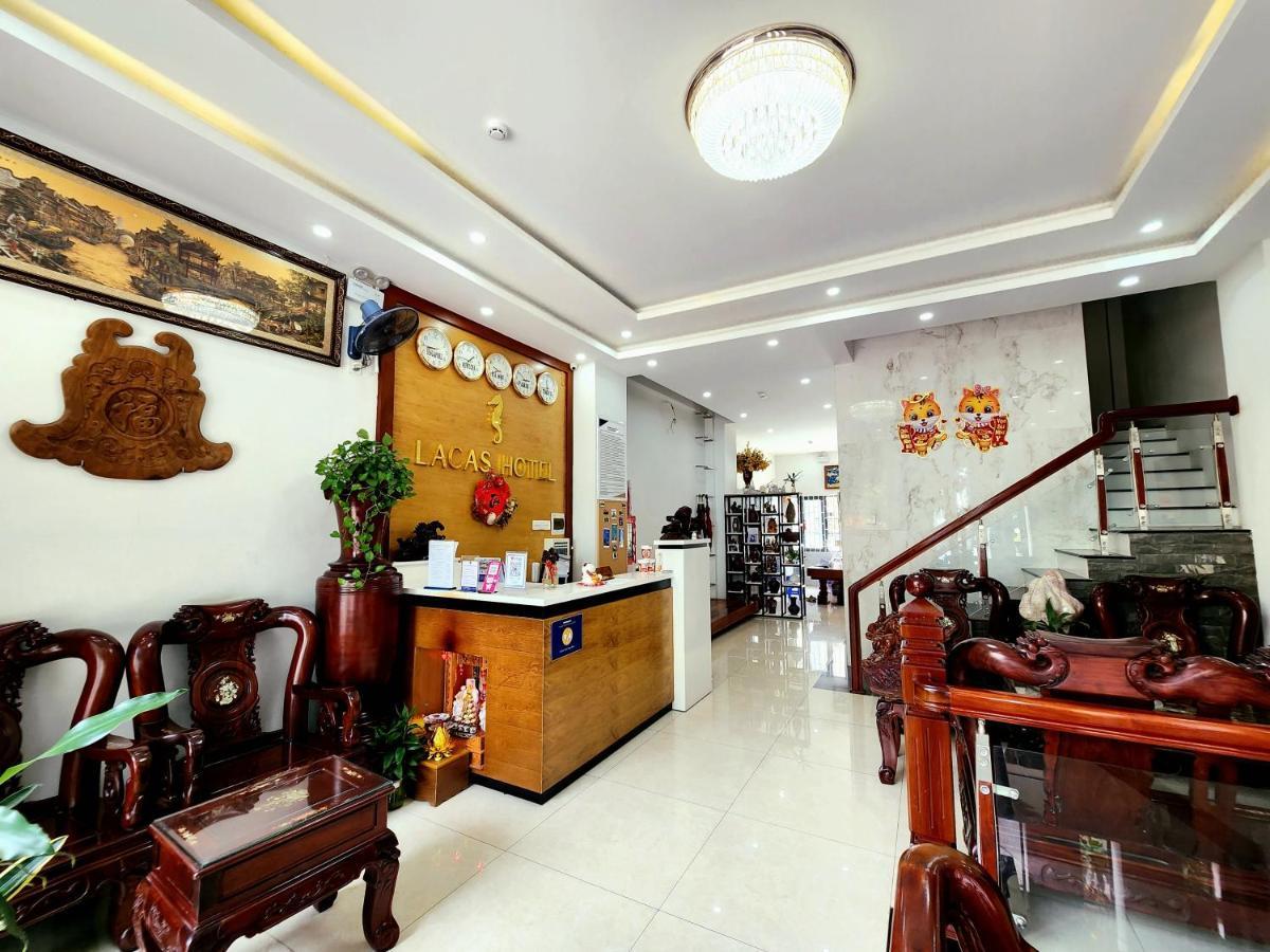 Lacas Hotel Куи Нхон Екстериор снимка