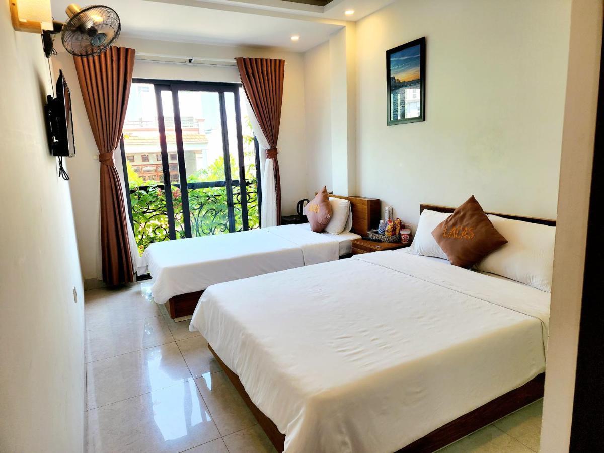 Lacas Hotel Куи Нхон Екстериор снимка