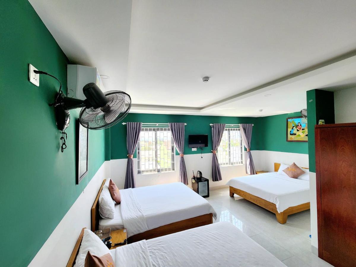 Lacas Hotel Куи Нхон Екстериор снимка