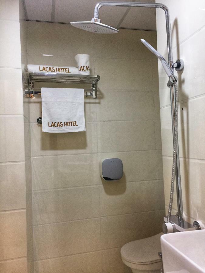 Lacas Hotel Куи Нхон Екстериор снимка