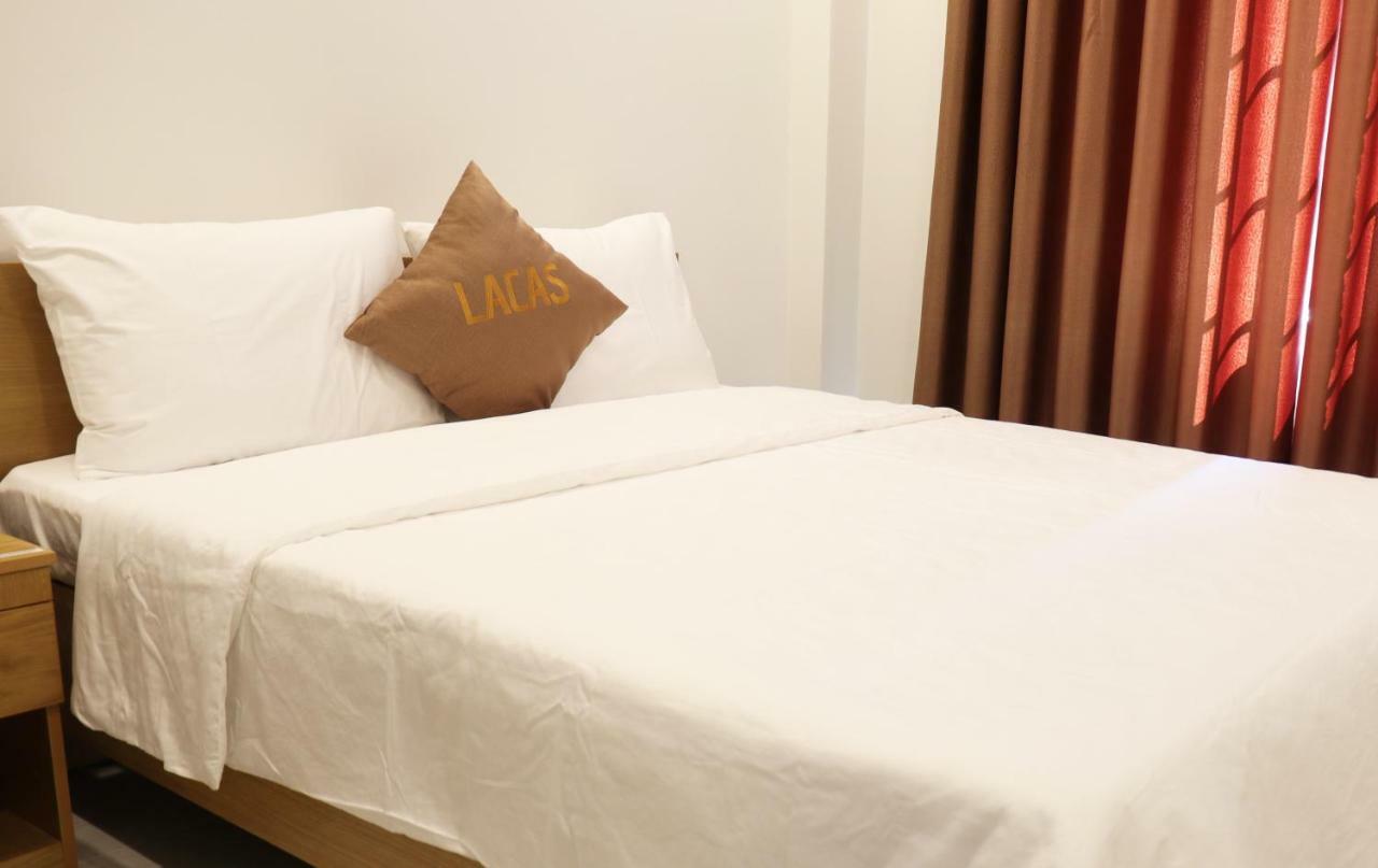 Lacas Hotel Куи Нхон Екстериор снимка