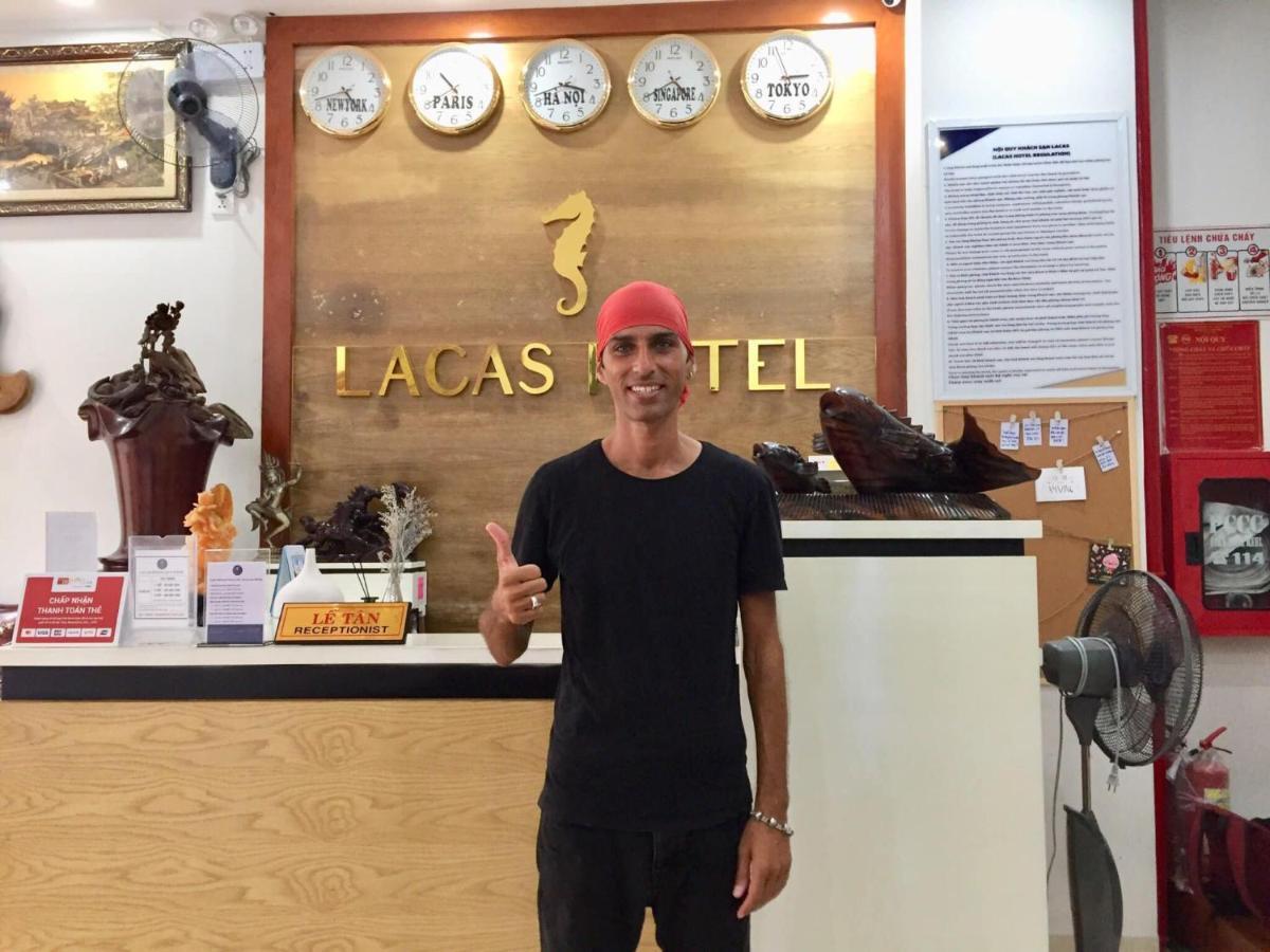 Lacas Hotel Куи Нхон Екстериор снимка